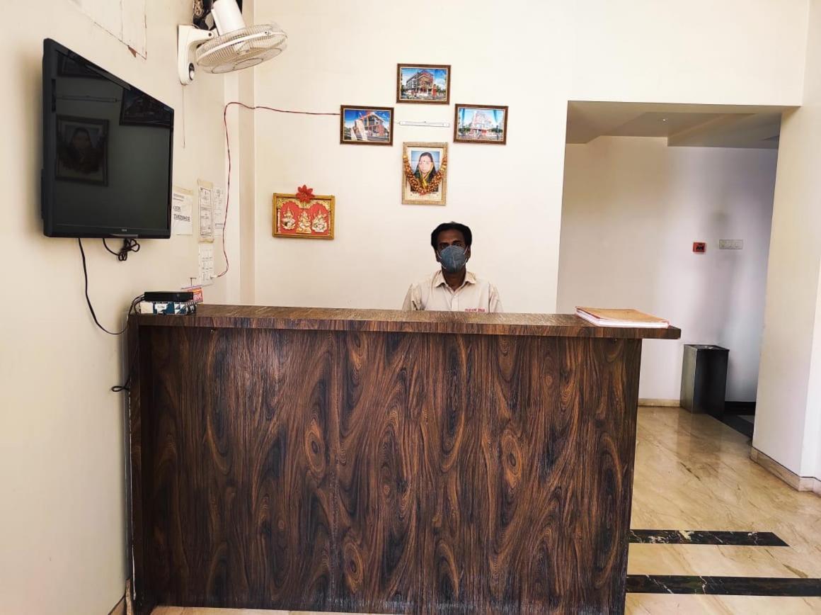 Hotel Manasi Inn Satara Dış mekan fotoğraf